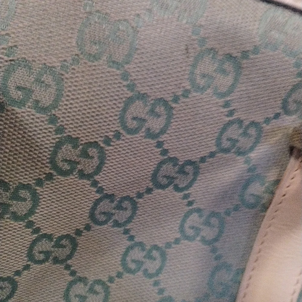 Gucci - Picture 8 of 8